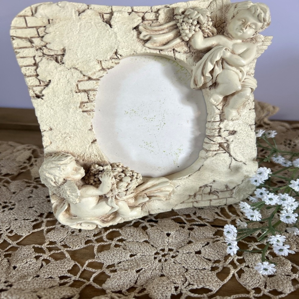 Vintage Cherub Photo Frame French Cottage Shabby Chic Angel Decor